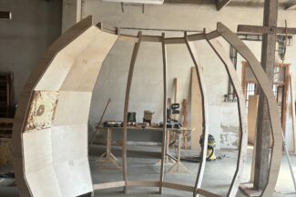 Dům Samorost - dřevěná konstrukce s prvními myceliovou deskou